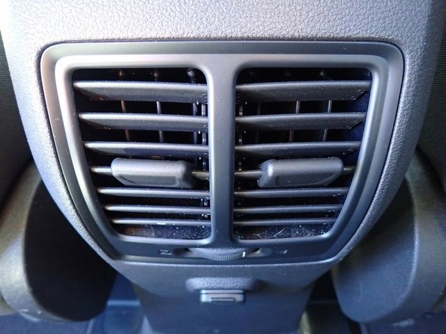 Used 2017 Ford Escape SE image 19