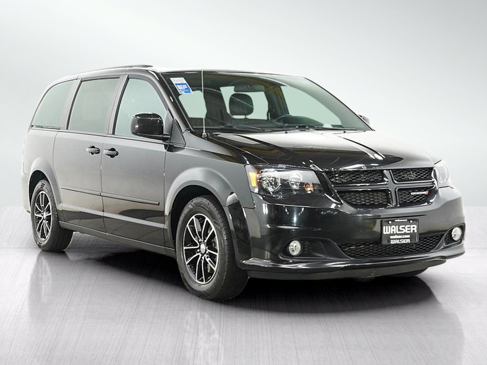 Used 2016 Dodge Grand Caravan R/T FWD image 7