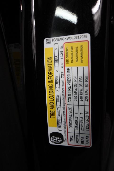 Used 2020 Chevrolet Traverse LT w/ Driver Confidence II Package AWD/4WD image 33