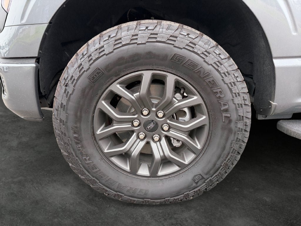 Used 2026 Ford F150 Tremor w/ Equipment Group 402B MID AWD/4WD image 4