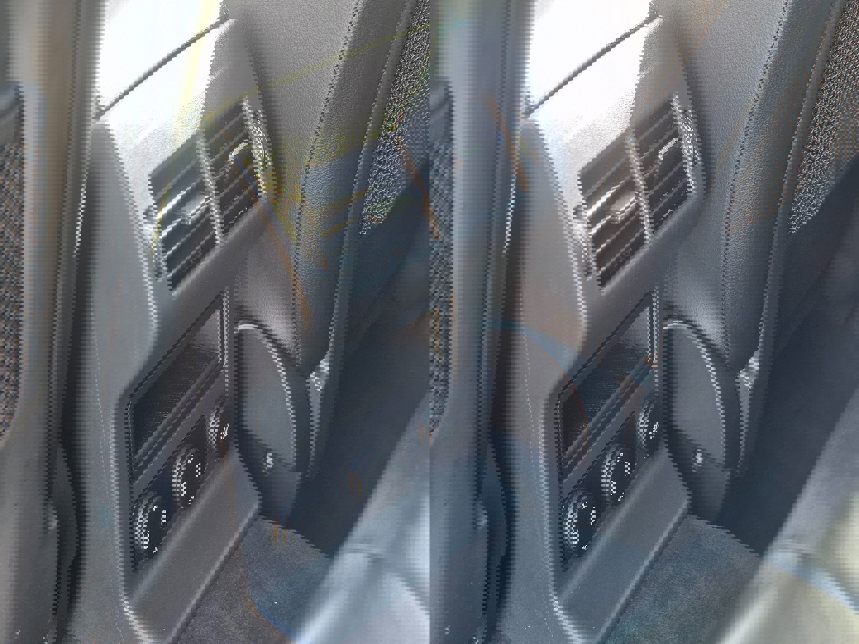 Used 2017 Jaguar F-PACE R-Sport AWD/4WD image 25