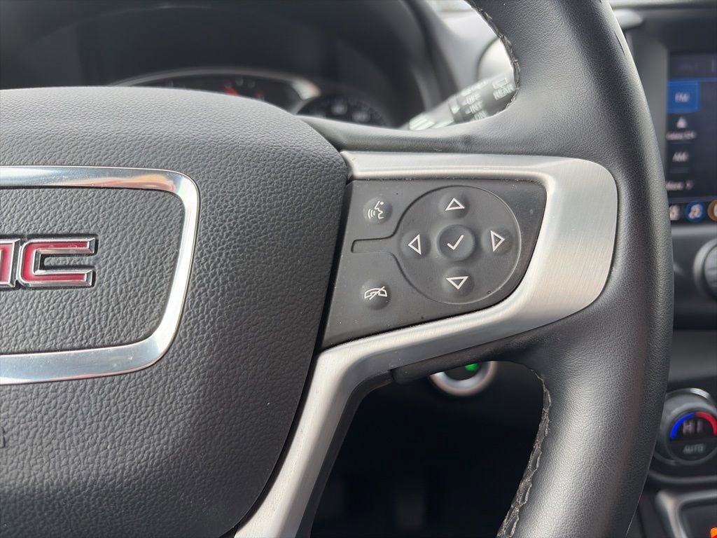 Used 2024 GMC Terrain SLT image 18