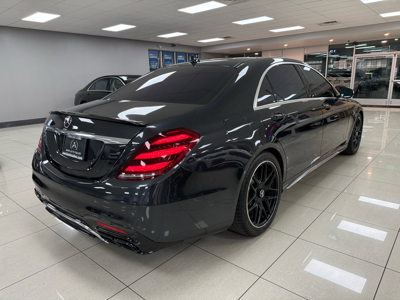 Used 2018 Mercedes-Benz S 63 AMG S 4MATIC Sedan image 2