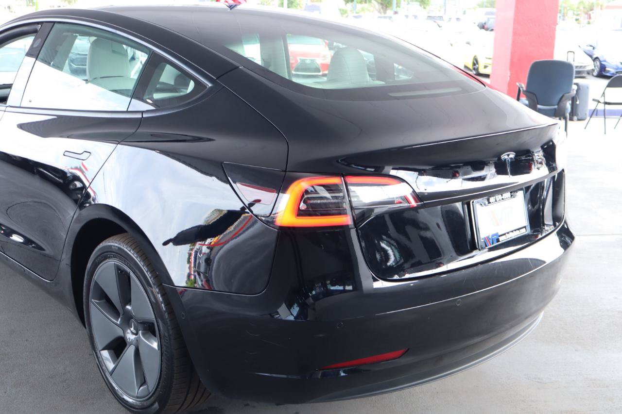 Used 2022 Tesla Model 3 RWD image 9
