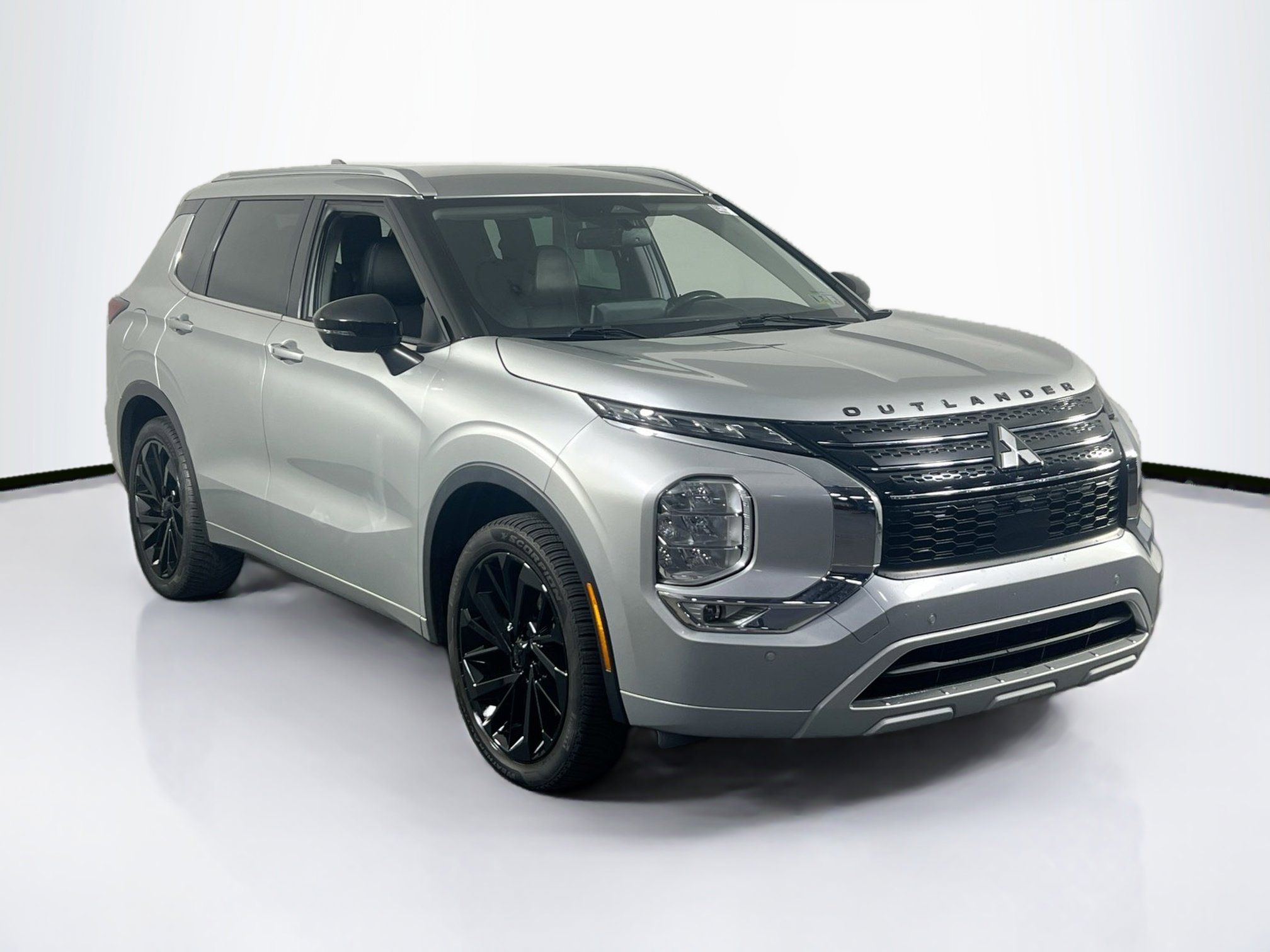 Used 2022 Mitsubishi Outlander SEL FWD image 3