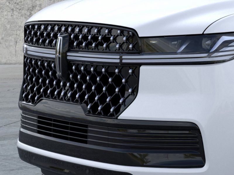 New 2026 Lincoln Navigator L Black Label AWD/4WD image 17