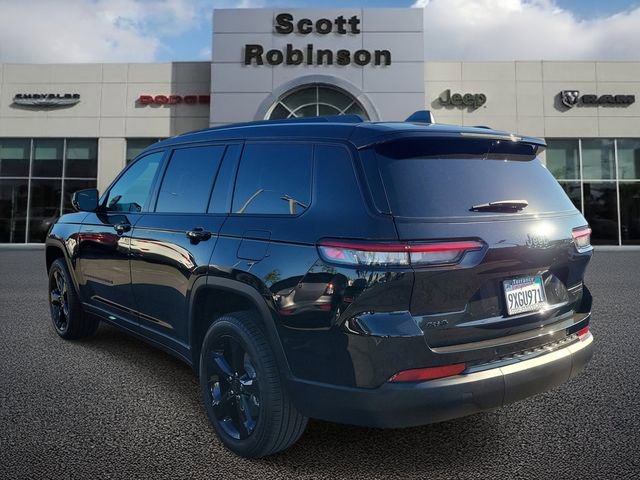 Certified 2025 Jeep Grand Cherokee L Limited w/ Luxury Tech Group II image 3