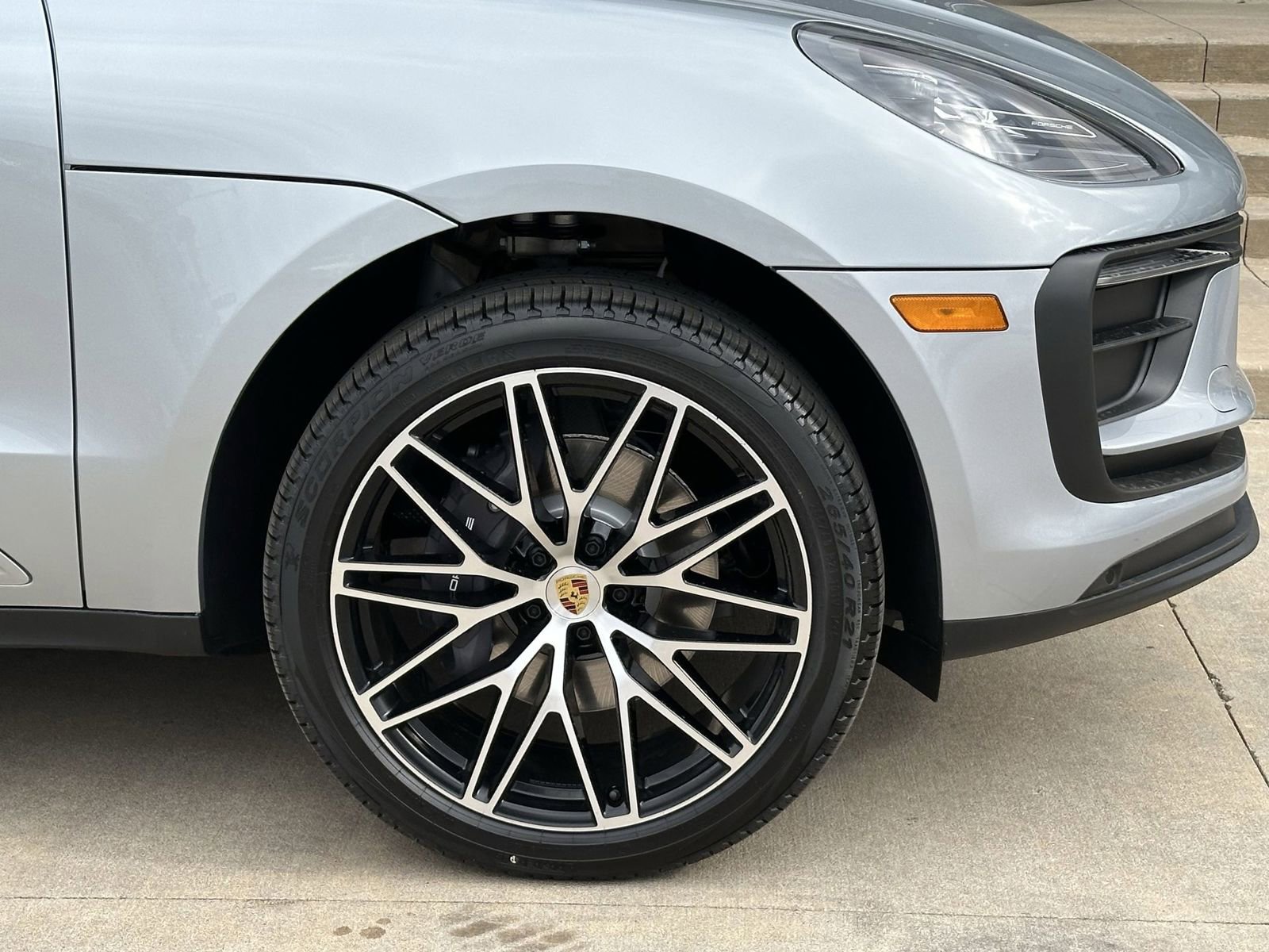 Certified 2026 Porsche Macan image 11