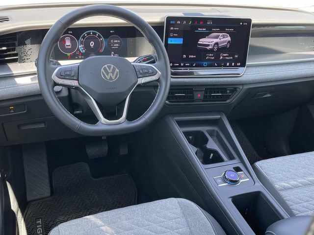 Used 2026 Volkswagen Tiguan S FWD image 6