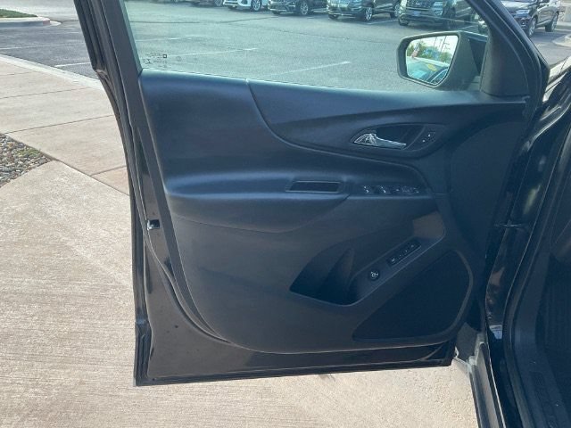 Used 2020 Chevrolet Equinox LT w/ Midnight Edition FWD image 20