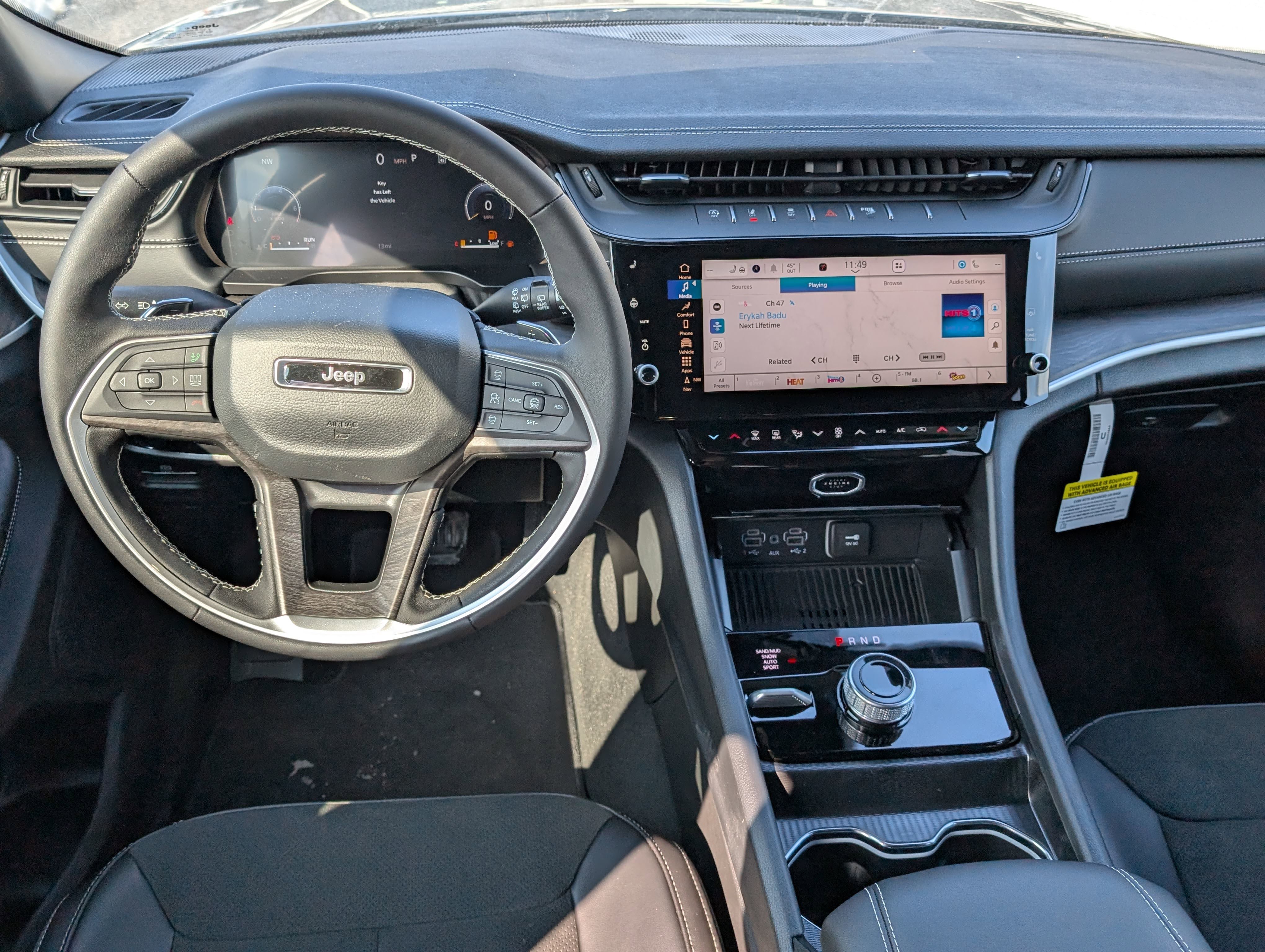 New 2026 Jeep Grand Cherokee Altitude image 13