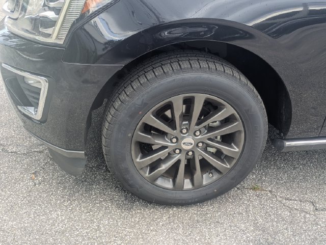 Used 2020 Ford Expedition Limited RWD image 11