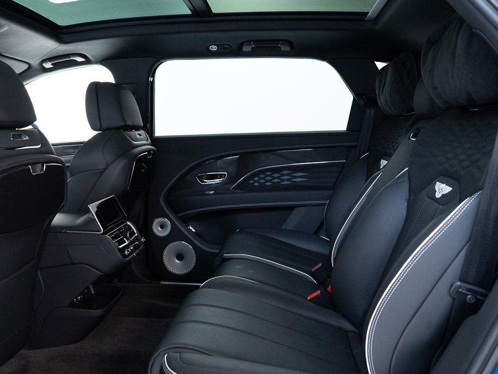 Used 2025 Bentley Bentayga Extended Wheelbase image 24