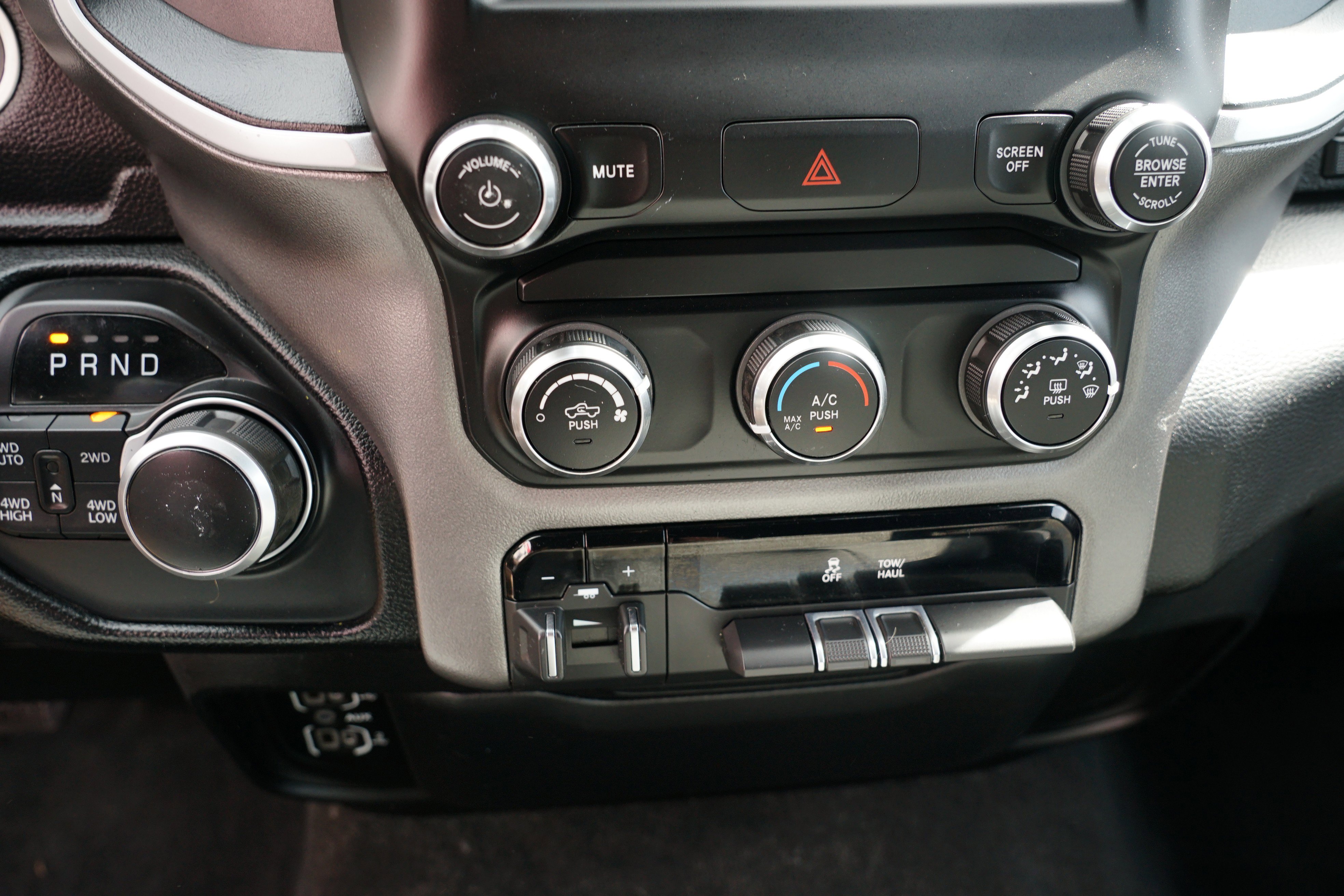 Used 2021 RAM 1500 Big Horn image 24