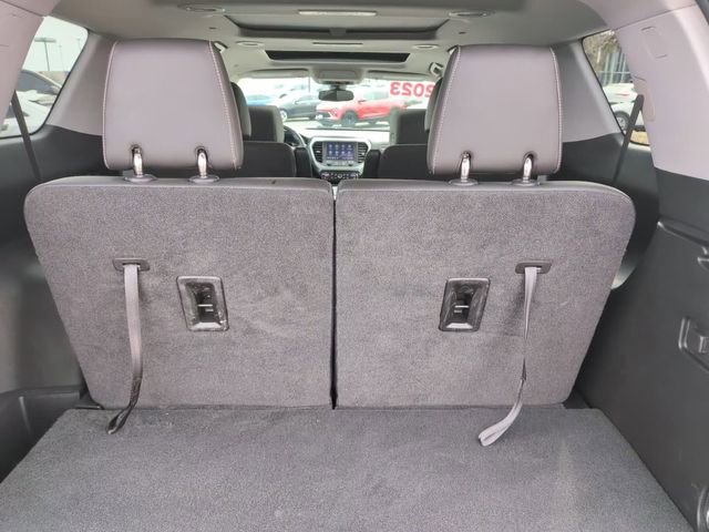 Used 2023 GMC Acadia SLT w/ Technology Package image 8