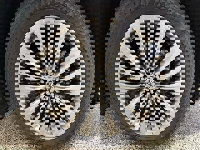 Used 2021 Toyota Highlander Platinum image 34