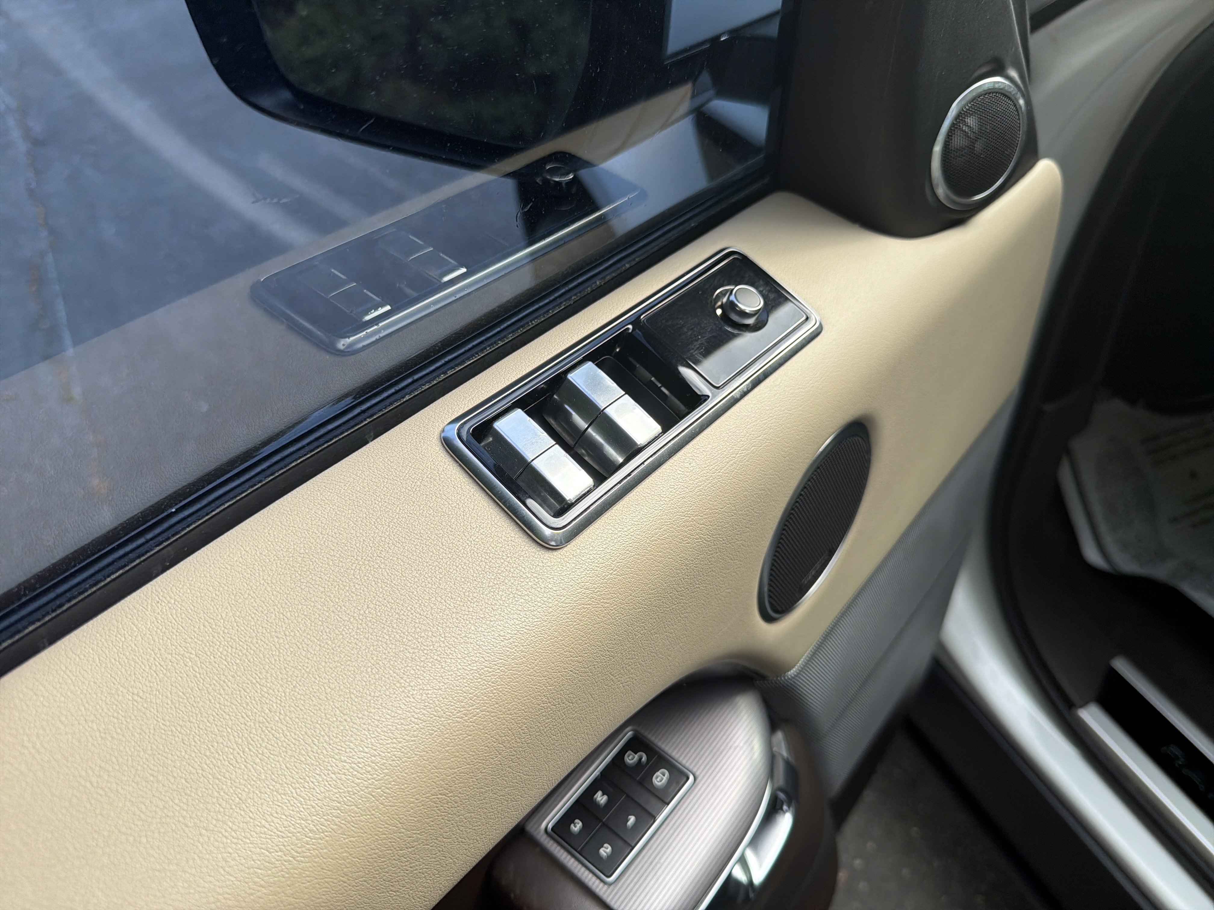 Certified 2023 INFINITI QX60 Autograph w/ Cargo Package image 13