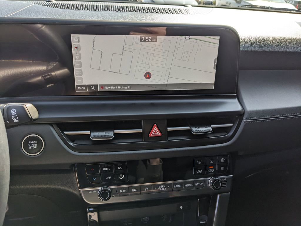 Certified 2025 Kia Seltos EX w/ EX Sunroof Package image 21