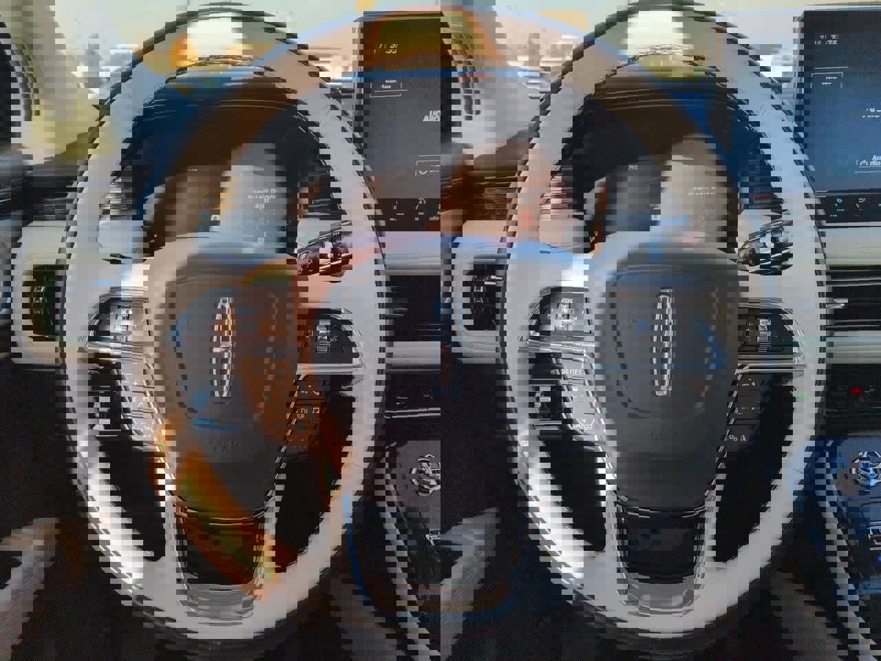 Used 2023 Lincoln Nautilus Black Label w/ Cargo Utility Package image 24