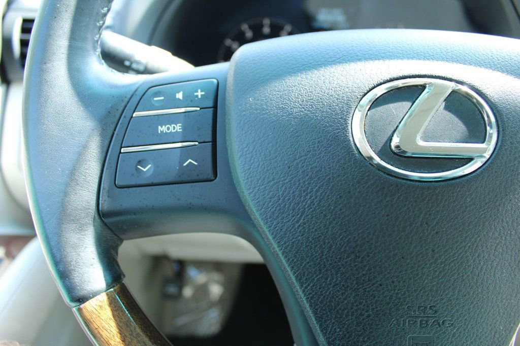 Used 2012 Lexus RX 350 FWD w/ Premium Pkg image 16