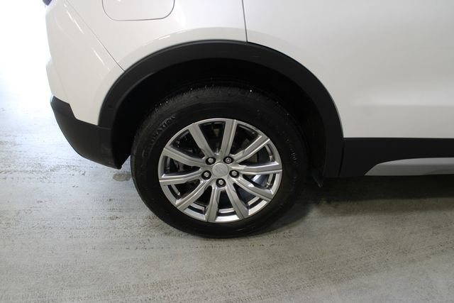 Used 2022 Cadillac XT4 Premium Luxury w/ Enhanced Visibility Package AWD/4WD image 36
