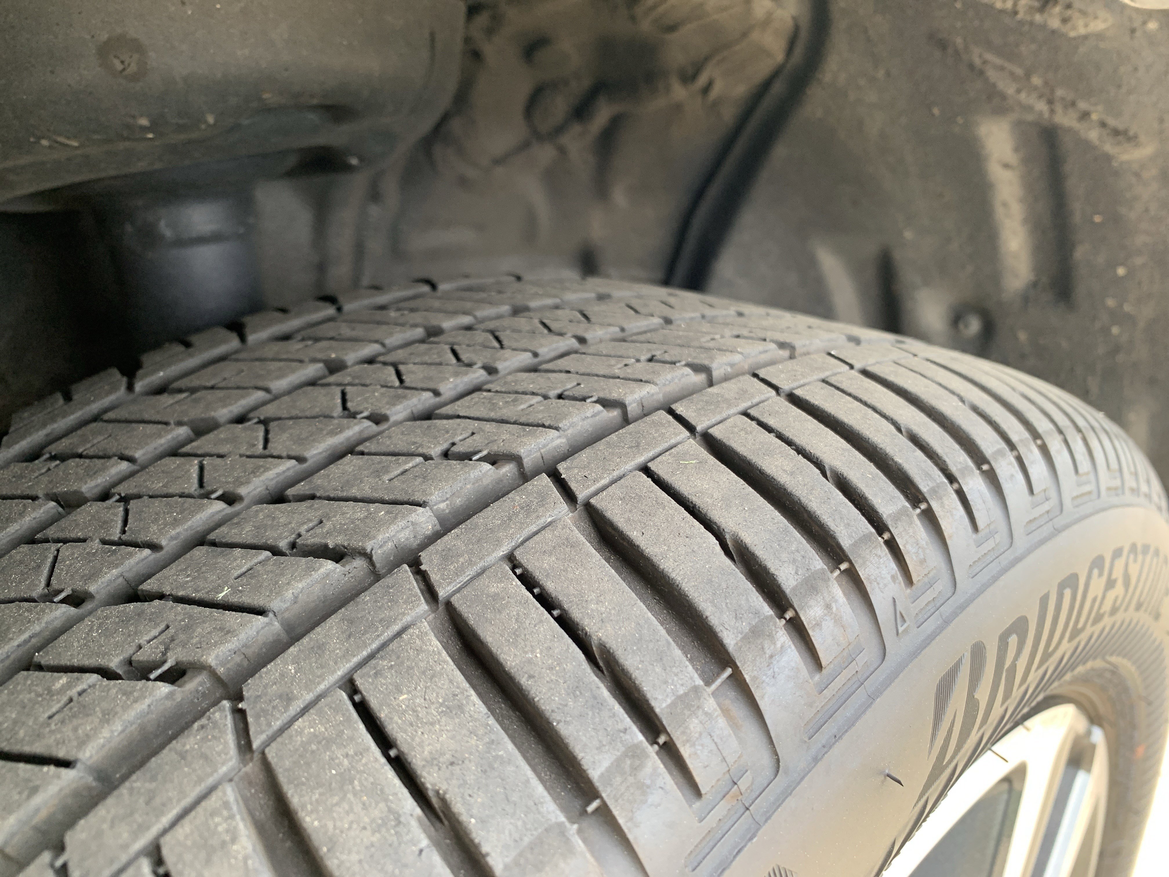 Certified 2025 Lexus UX 300h FWD w/ Cold Area Package image 12