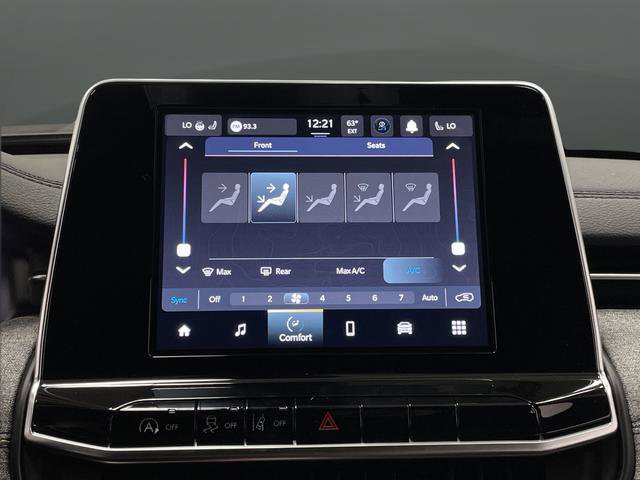 New 2025 Jeep Compass Latitude w/ Sun & Sound Group AWD/4WD image 19