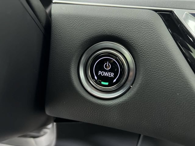 Certified 2024 Cadillac Lyriq Tech RWD image 17