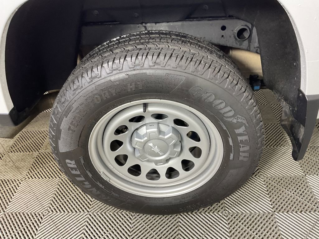 Used 2024 Chevrolet Colorado W/T w/ WT Convenience Package II image 10