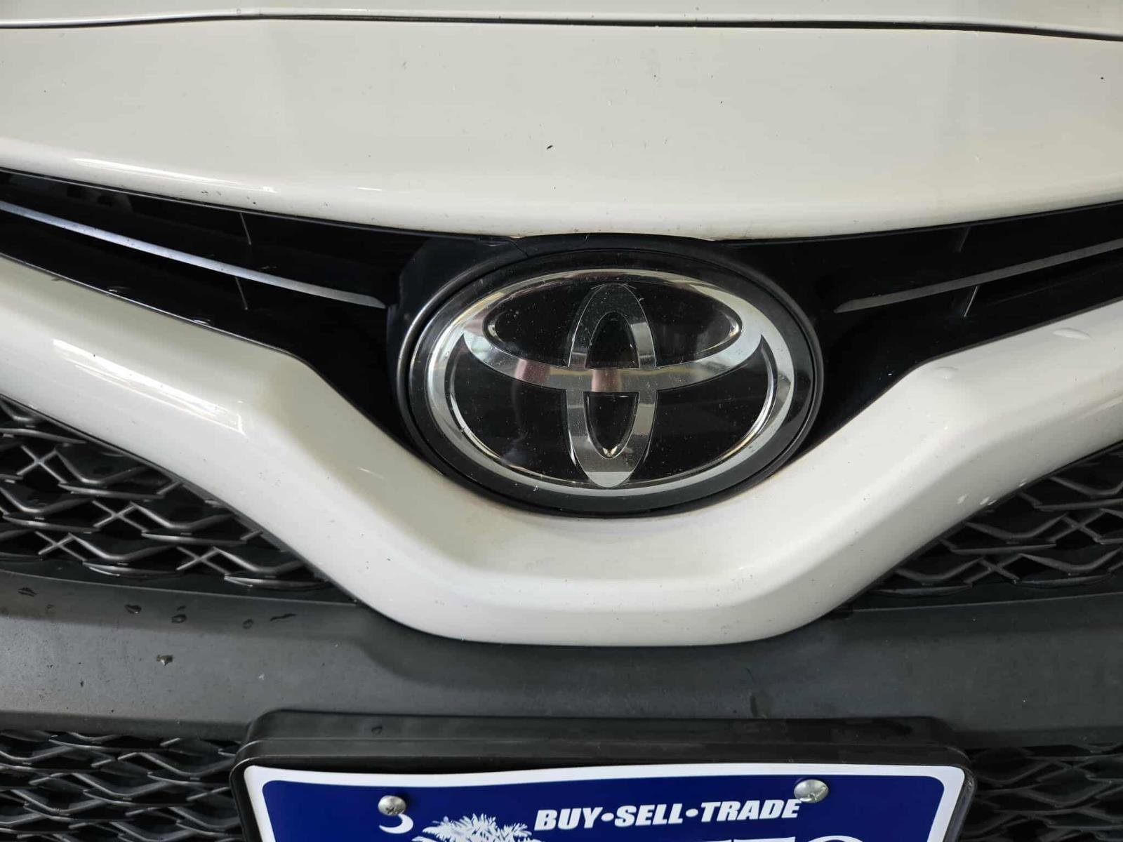 Used 2020 Toyota Camry SE image 23