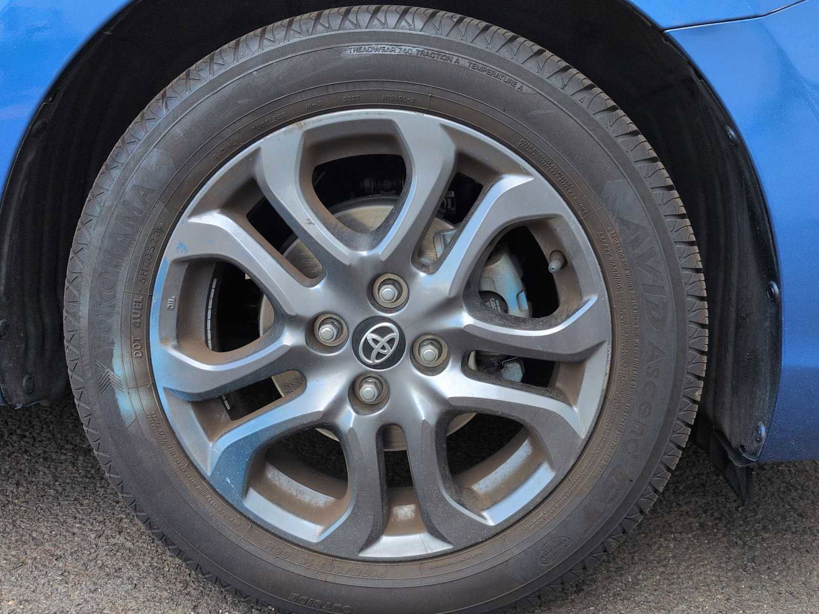 Used 2019 Toyota Yaris LE image 14