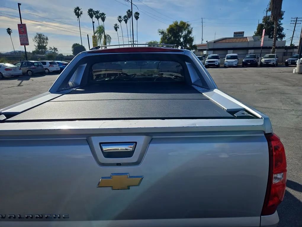 Used 2013 Chevrolet Avalanche LT w/ All-Star Edition image 24