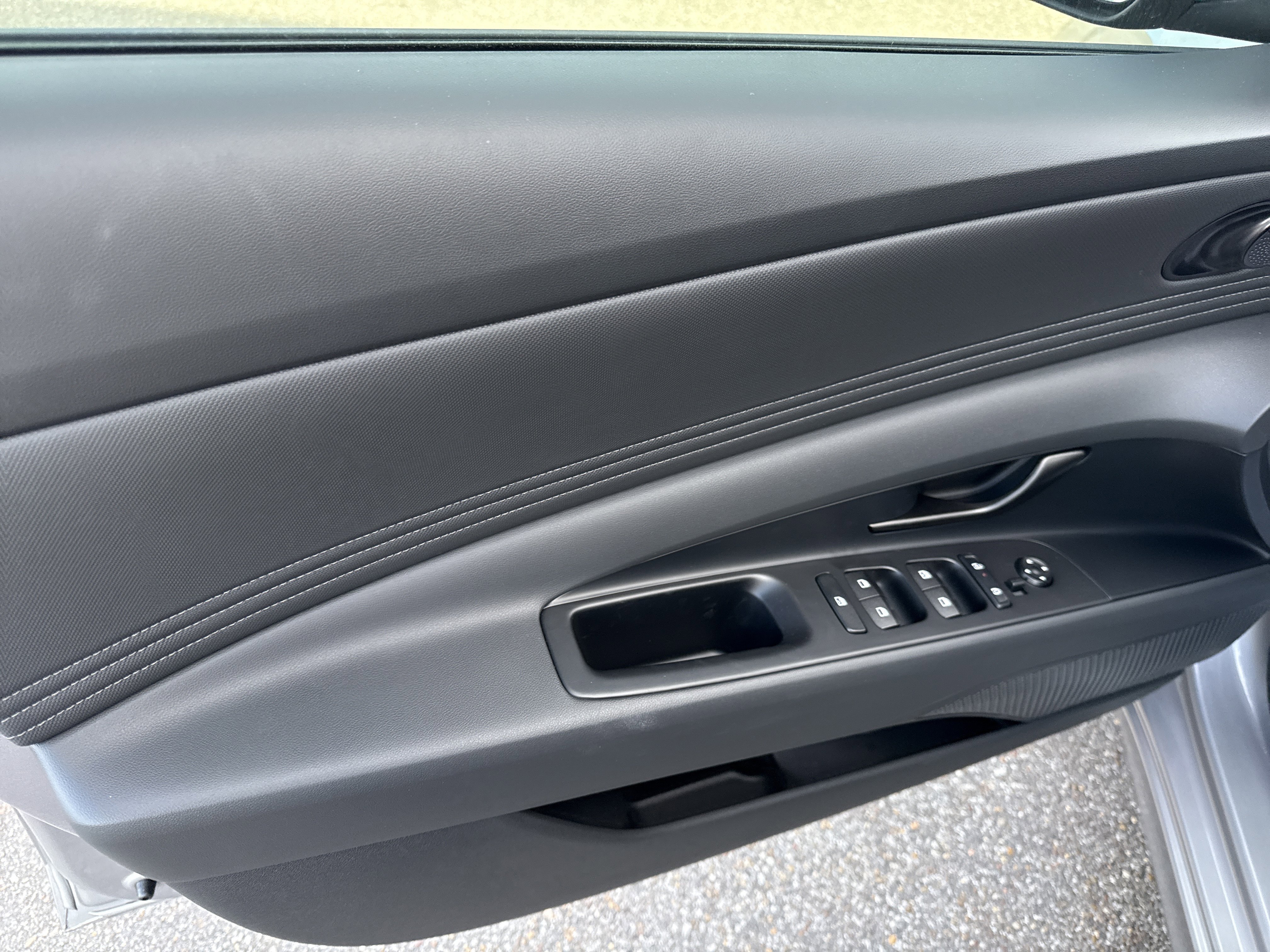 New 2026 Hyundai Elantra SEL Sport Premium image 7