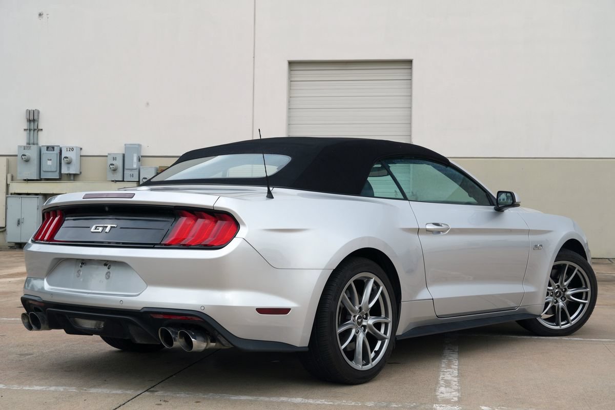 Used 2018 Ford Mustang GT Premium w/ Equipment Group 401A RWD image 3