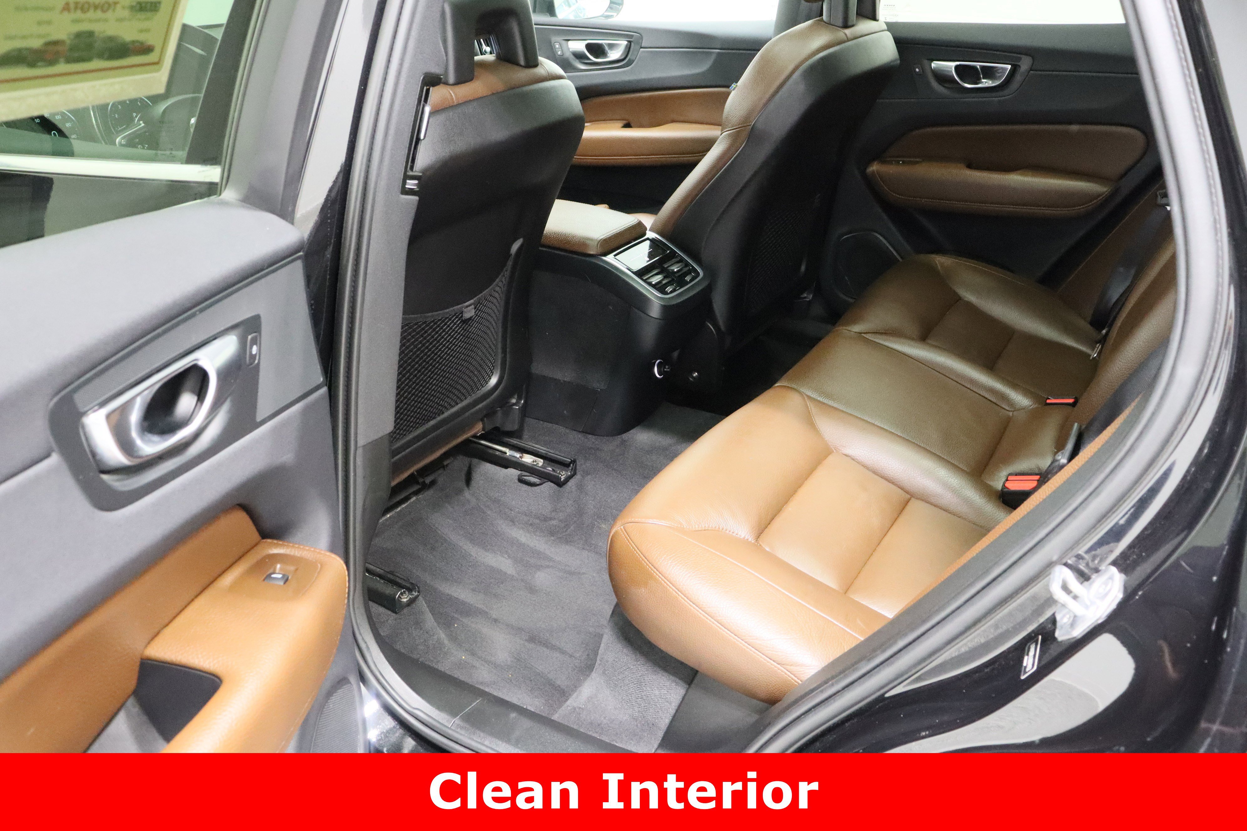 Used 2018 Volvo XC60 T6 Inscription w/ Convenience Package image 29