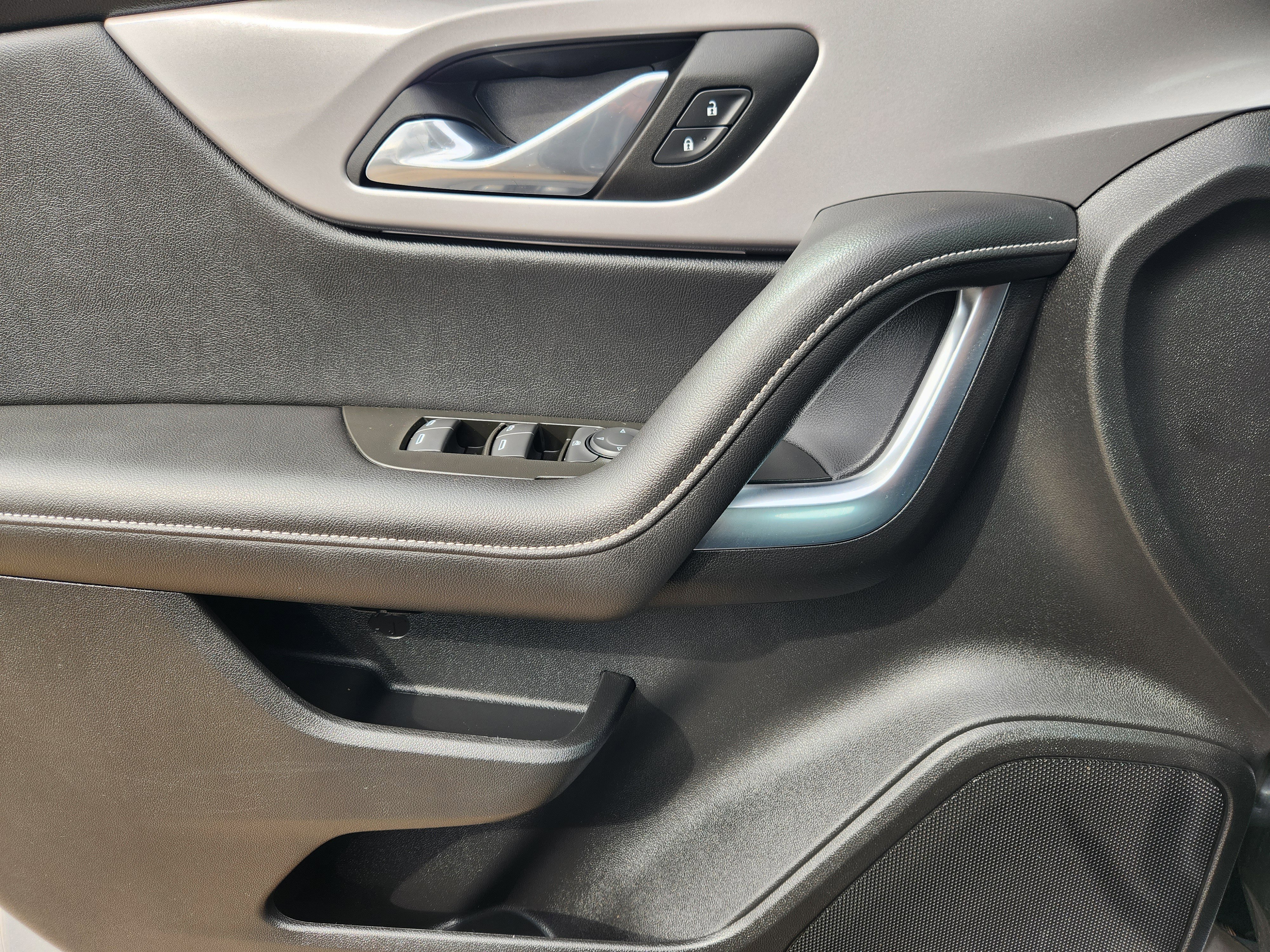 Certified 2025 Chevrolet Blazer LT image 21