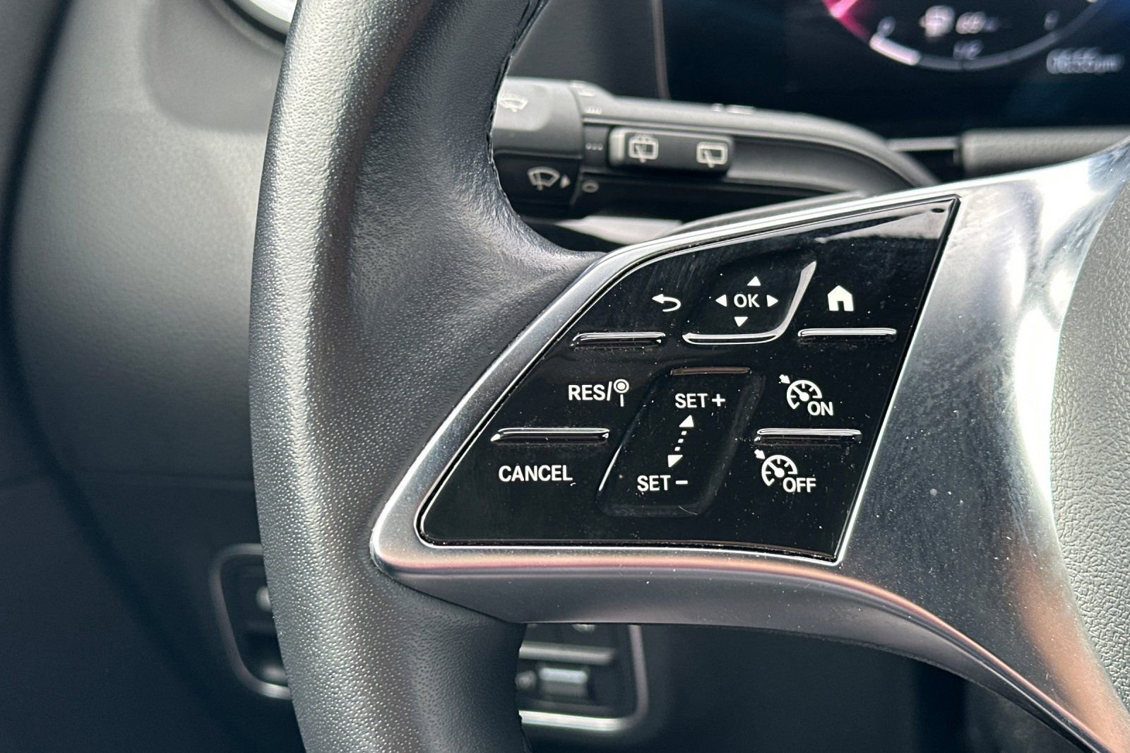 Certified 2025 Mercedes-Benz GLA 250 image 27