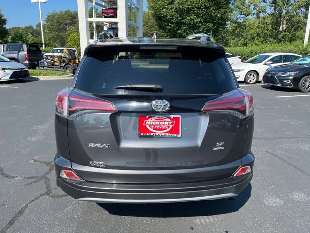 Used 2018 Toyota RAV4 SE w/ Power Extra Value Package AWD/4WD image 8