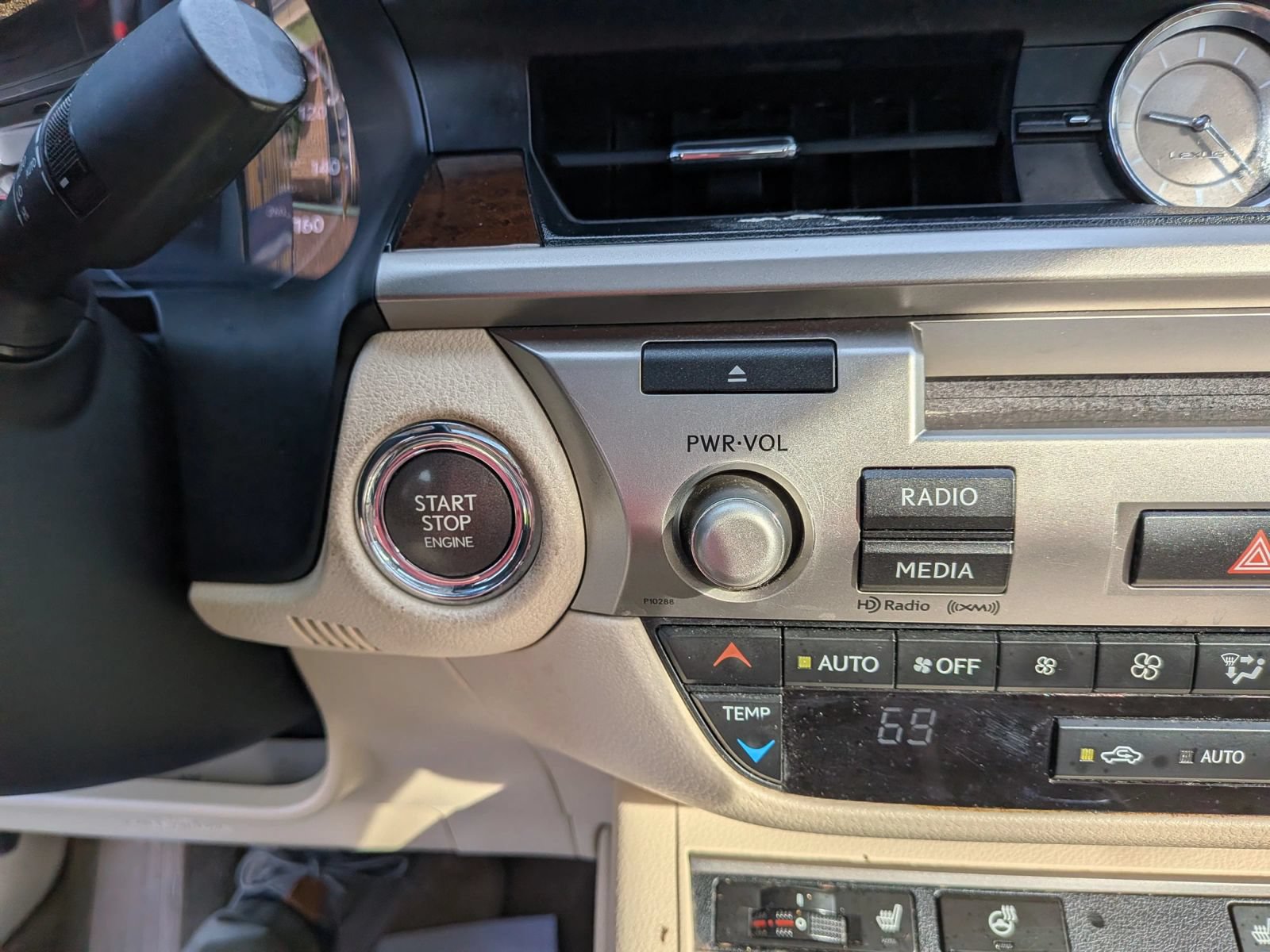 Used 2013 Lexus ES 350 w/ Premium Pkg FWD image 54
