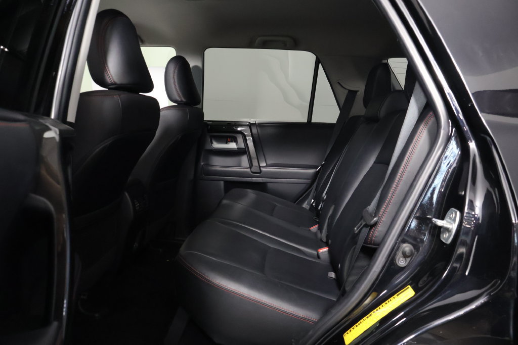 Used 2024 Toyota 4Runner TRD Off-Road Premium AWD/4WD image 11