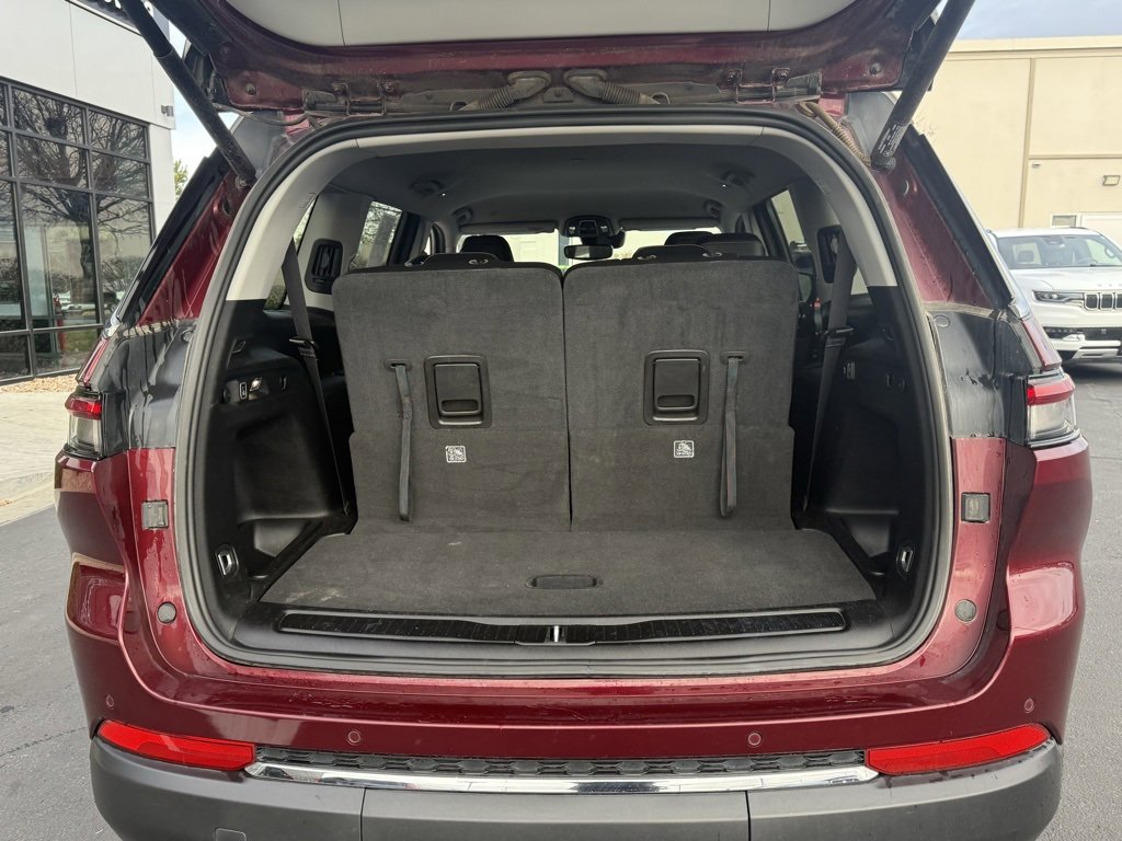 Used 2023 Jeep Grand Cherokee L Limited image 27