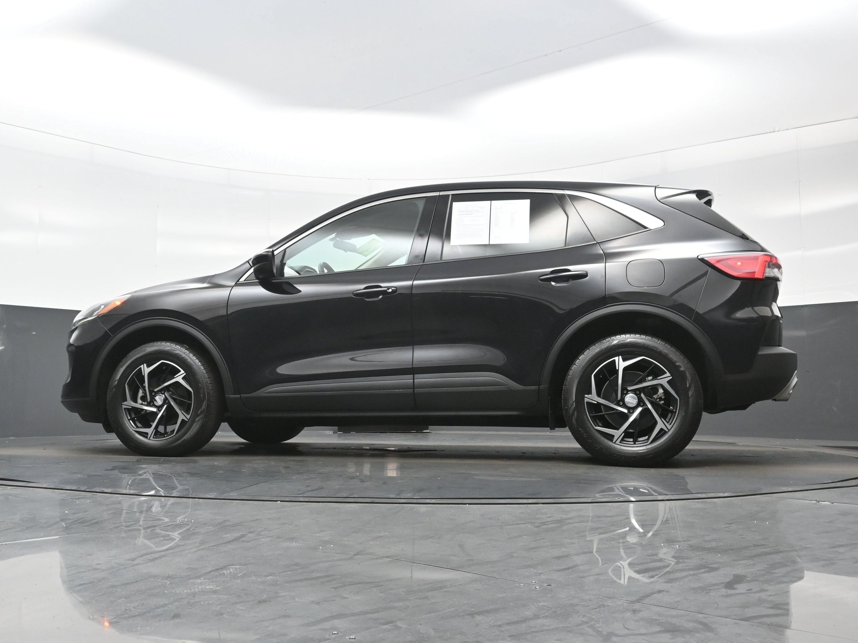 Used 2020 Ford Escape SE AWD/4WD image 27