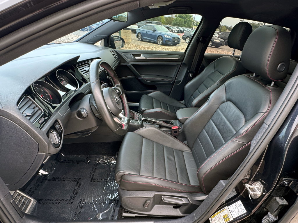 Used 2021 Volkswagen GTI SE FWD image 19