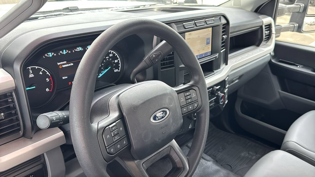 New 2024 Ford F450 XL w/ XL Chrome Package RWD image 13