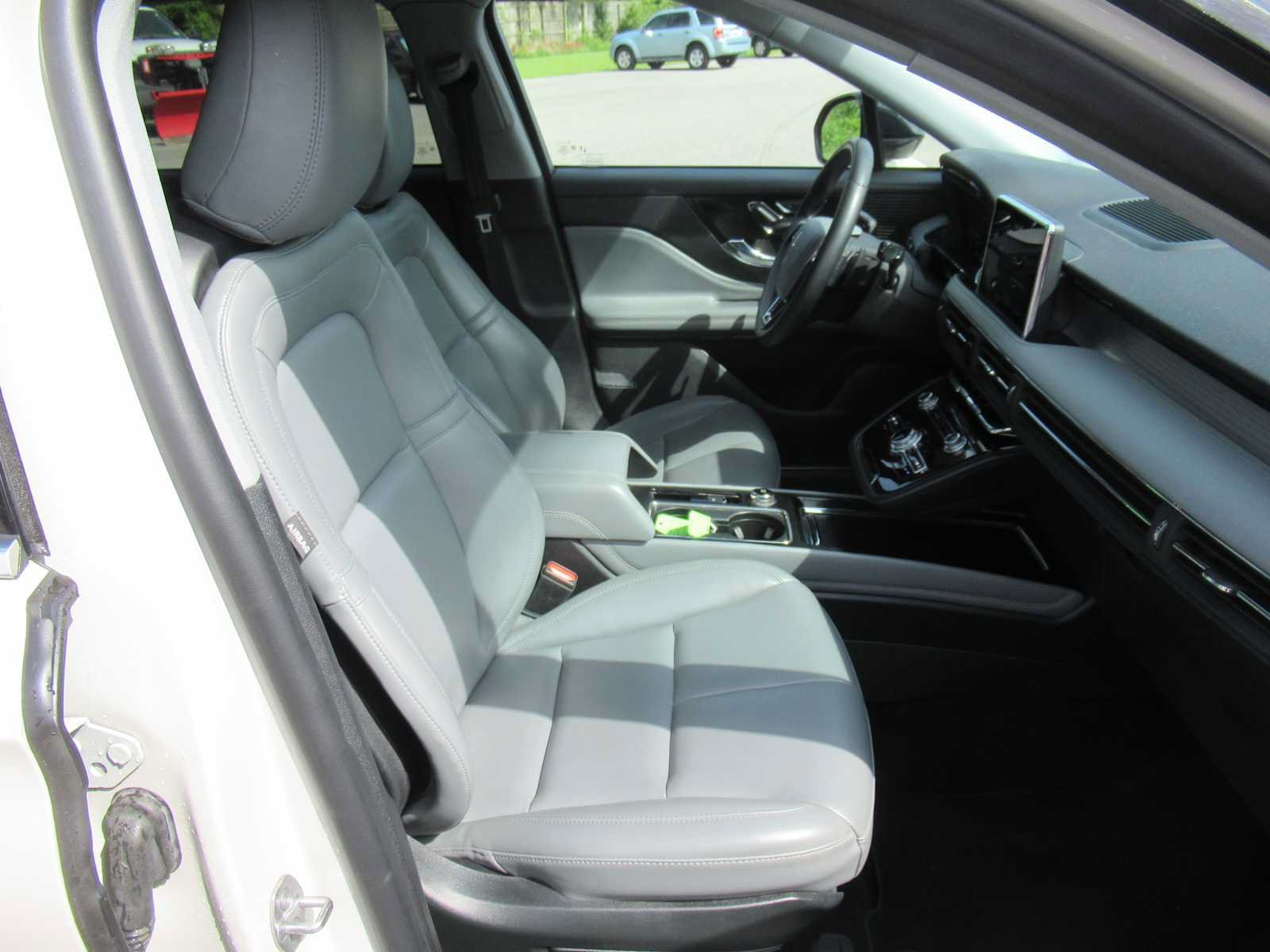 Used 2022 Lincoln Corsair FWD image 24