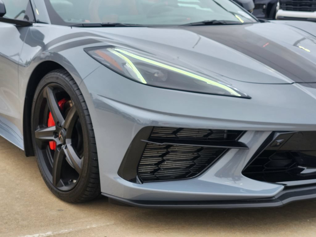 Used 2024 Chevrolet Corvette Stingray Preferred Conv w/ Z51 Performance Package RWD image 9