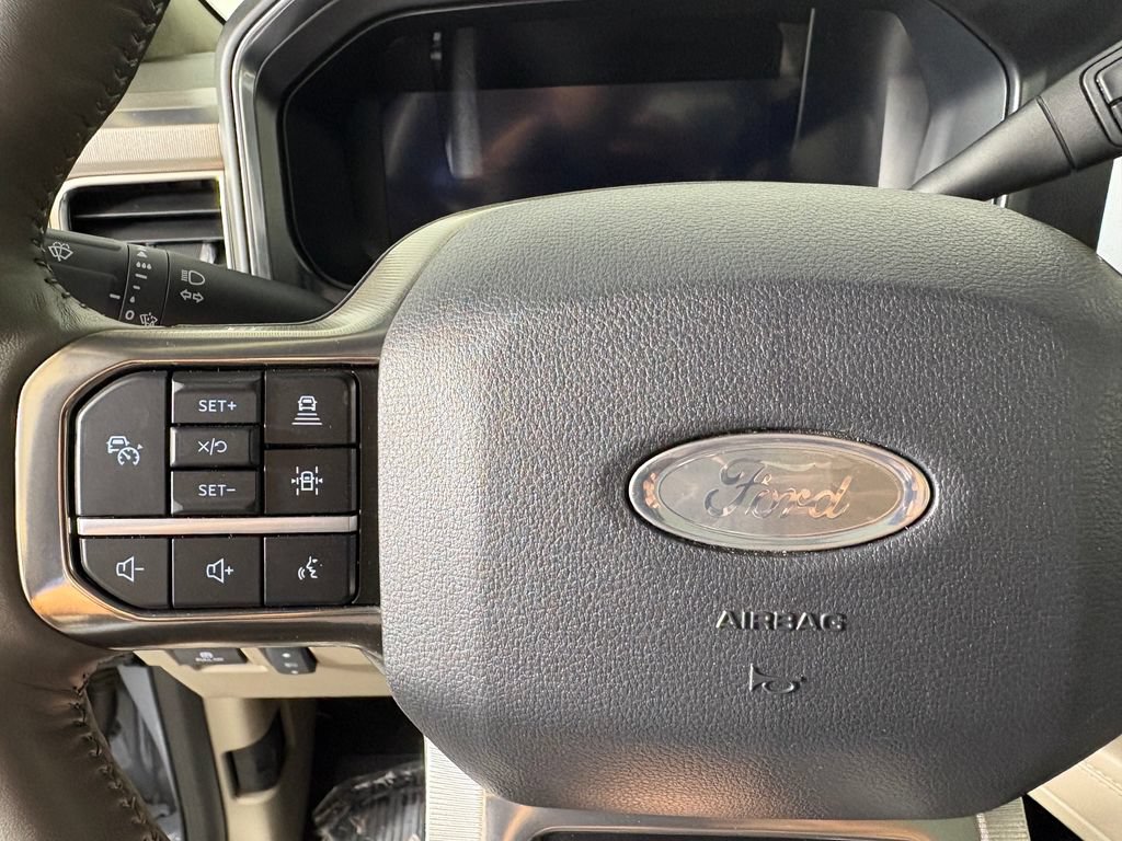 Certified 2026 Ford F250 Platinum w/ Platinum Plus Package AWD/4WD image 24