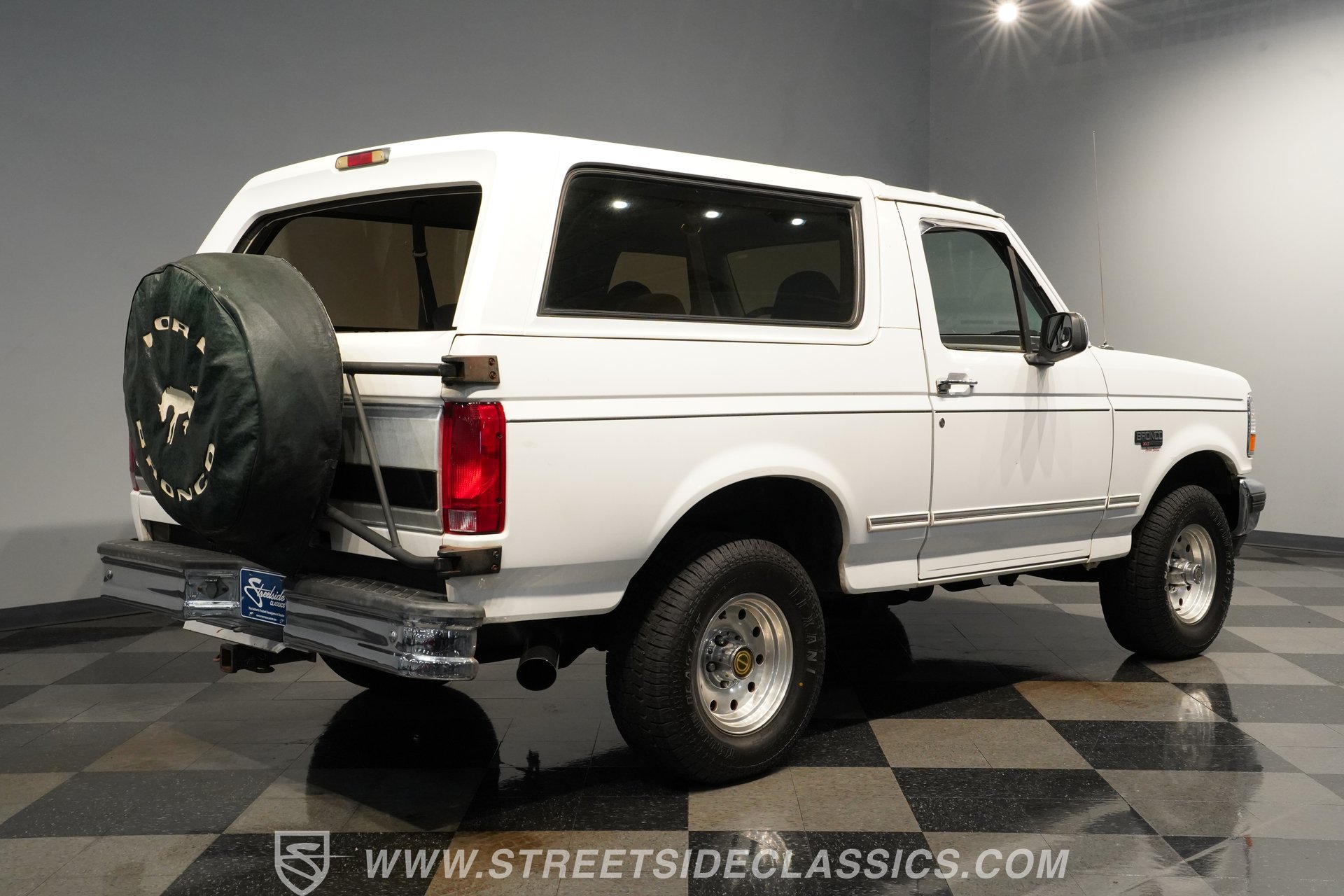 Used 1995 Ford Bronco XLT AWD/4WD image 13