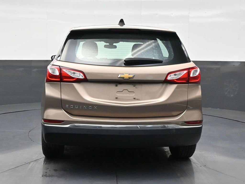 Used 2018 Chevrolet Equinox LS image 4