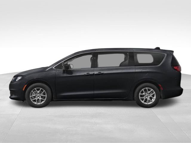 Used 2023 Chrysler Voyager LX FWD image 35